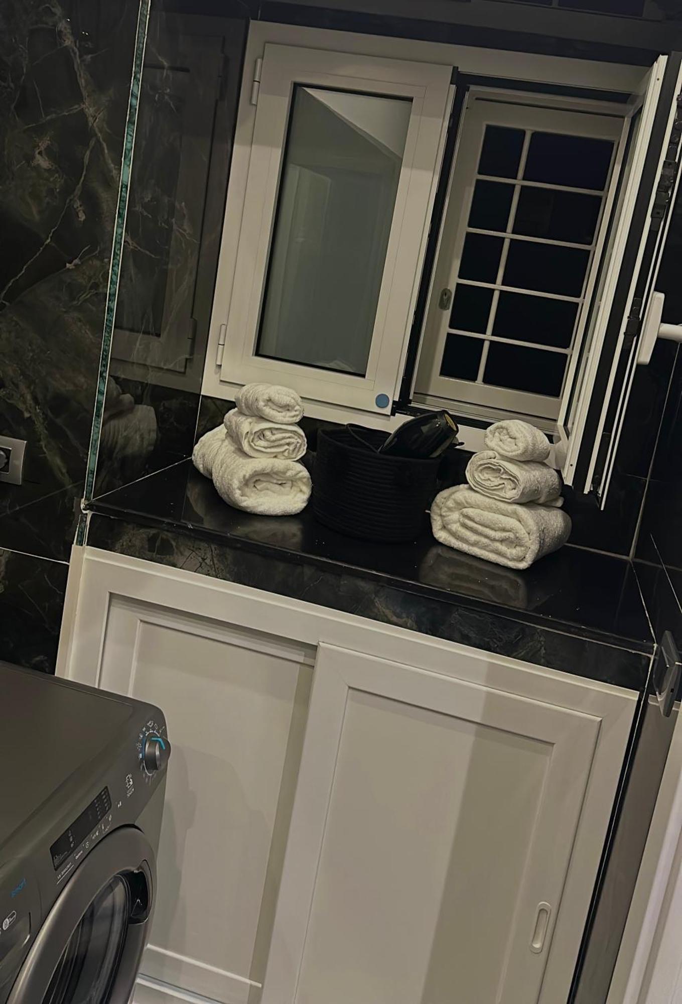Naomi Luxury Home 卡塔尼亚 外观 照片